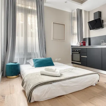 Just Urban - Stunning - Moscova Brera Milan